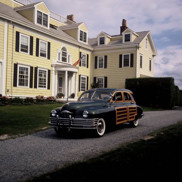 Westmoor Inn and a 1949 Packard