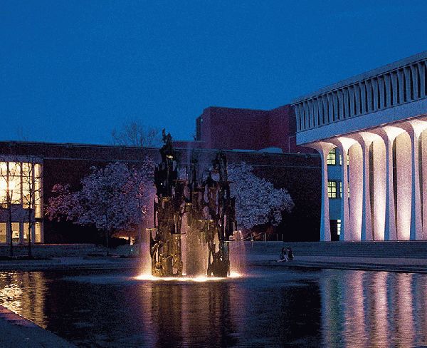 Scudder Plaza At The Woodrow Wilson School